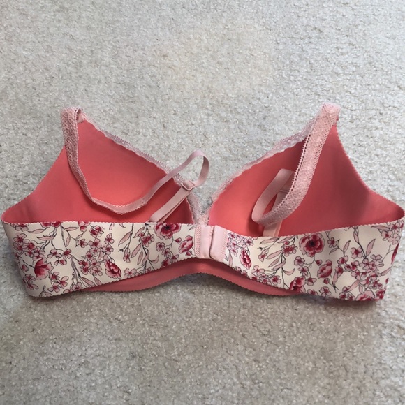 Victoria’s Secret NWOT underwire bra , 38B, lace straps, lace trim, rose/beige - Picture 7 of 9